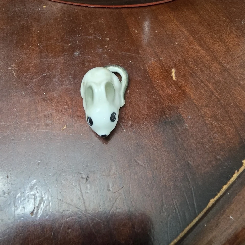 Vintage White Mouse Figurine - Picture 4 of 6